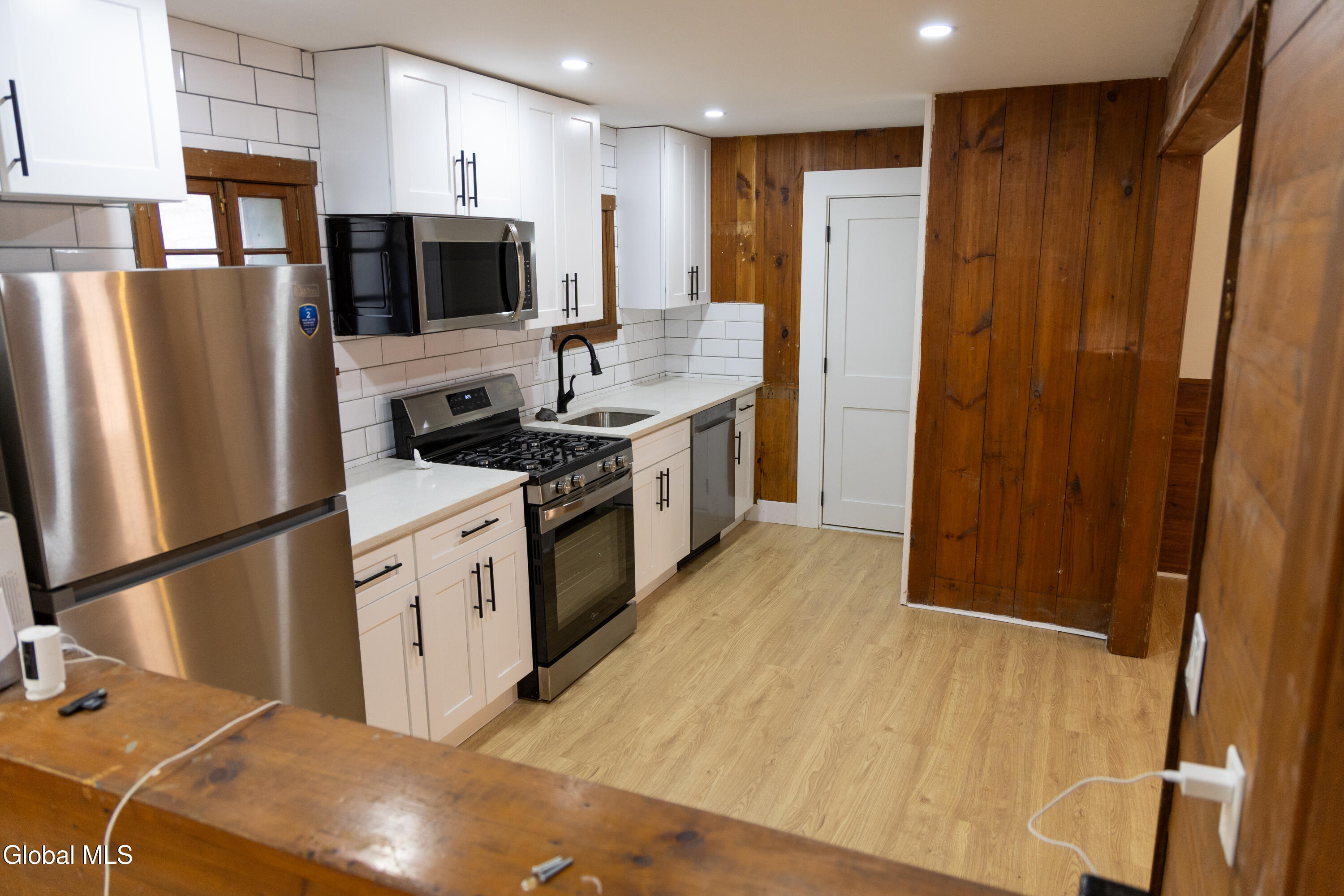 11 Jefferson Street, Unit 1A Schenectady, NY 12305 - Photo 3 of 13 1A-4