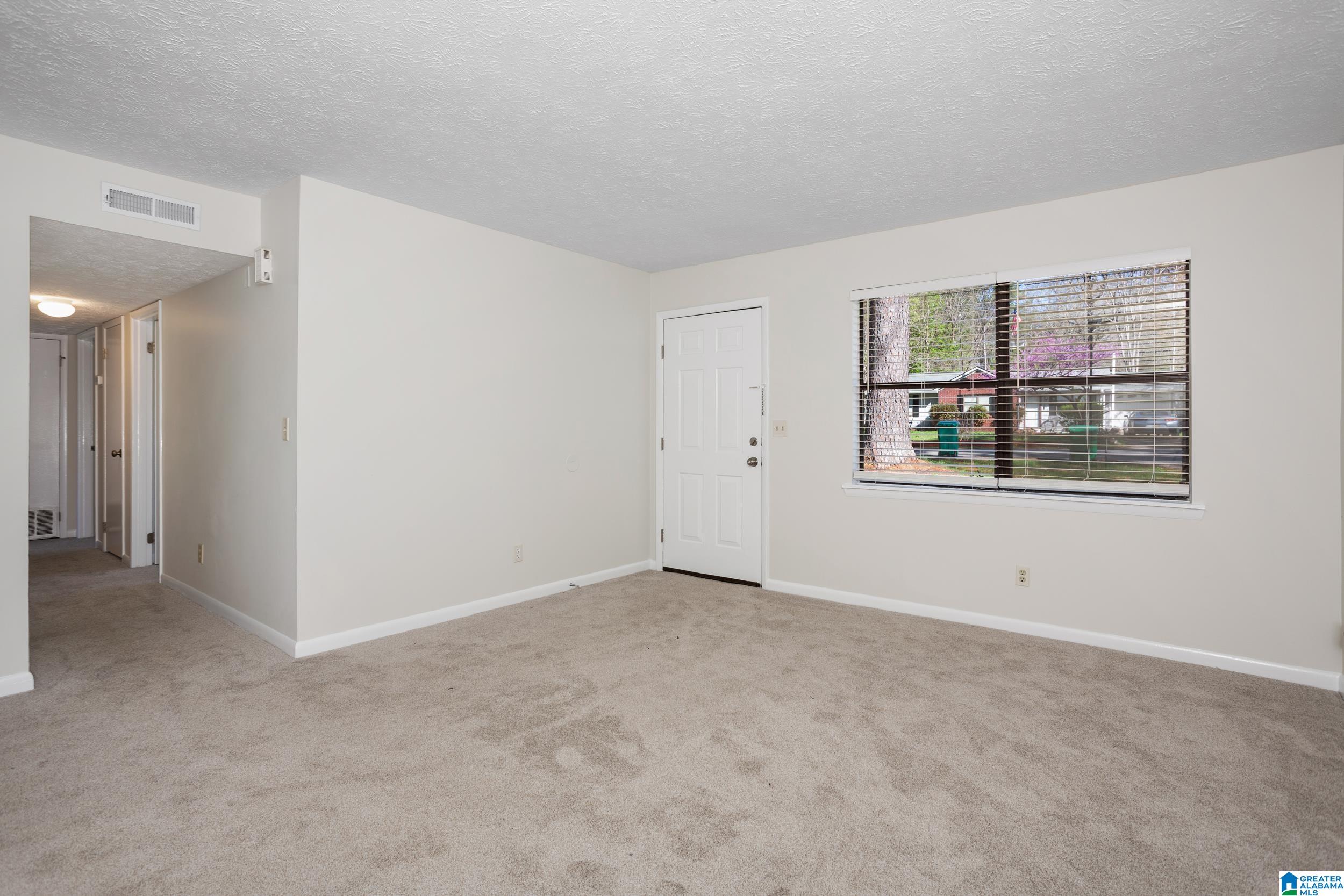 1502 Fillys Run Weaver, AL 36277 - Photo 7 of 32