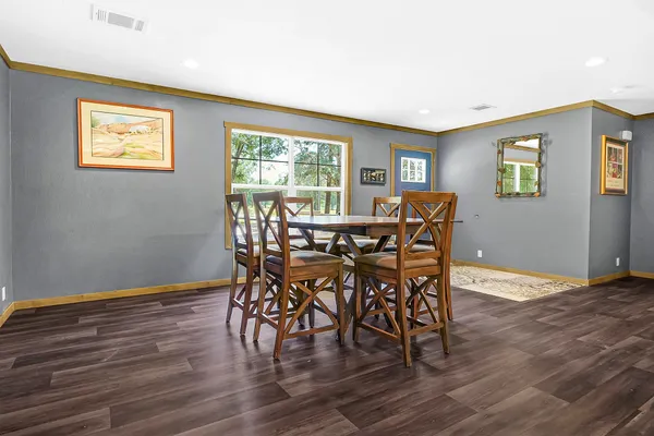 $685,000 | 39360 Highway 105, Saratoga, TX 77585