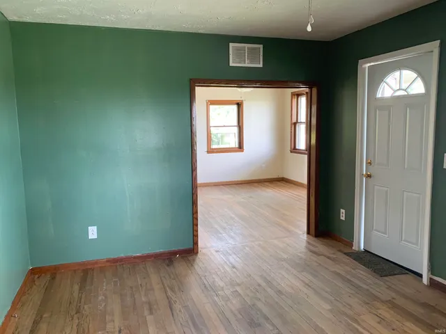 $92,000 | 413 East Albert Street, Argos, IN 46501