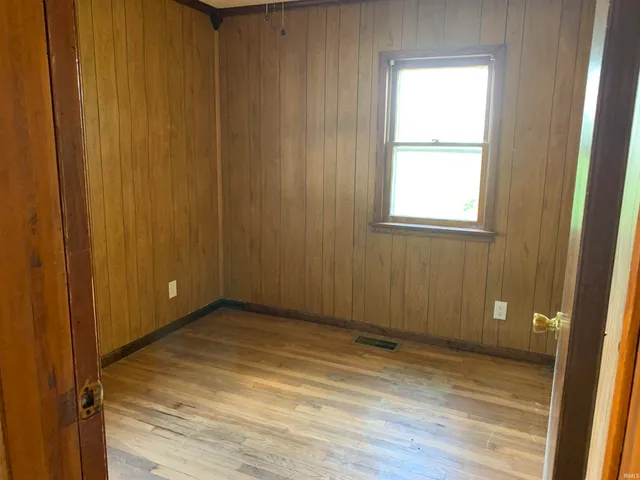 $92,000 | 413 East Albert Street, Argos, IN 46501