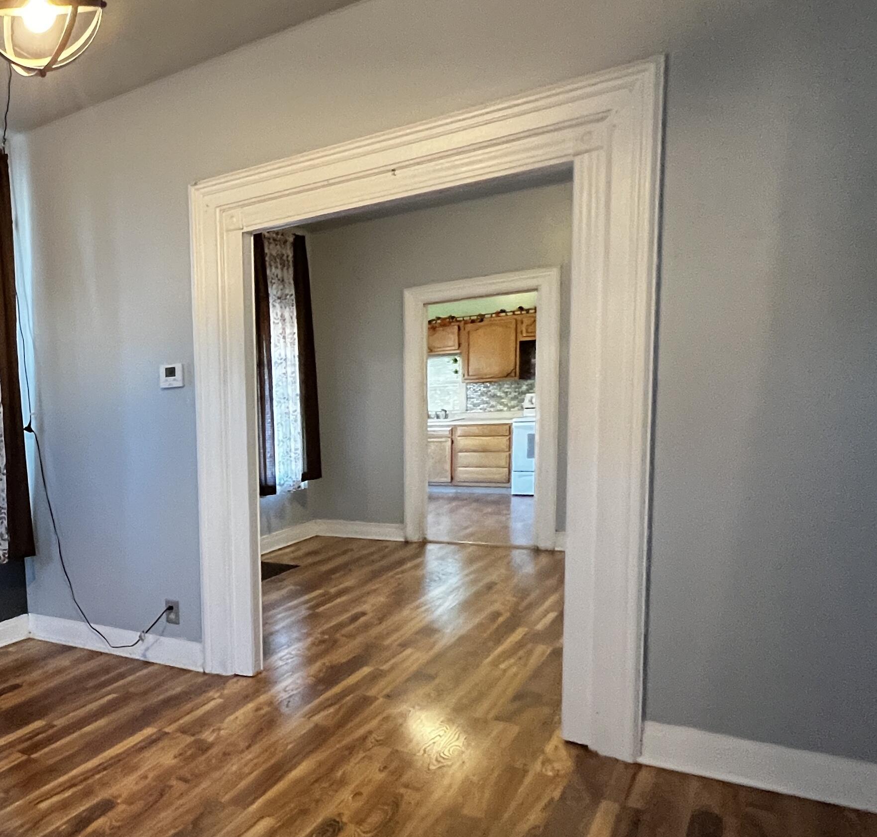 1601 Rapids Drive Racine, WI 53404 - Photo 3 of 17 Fluted door moulding
