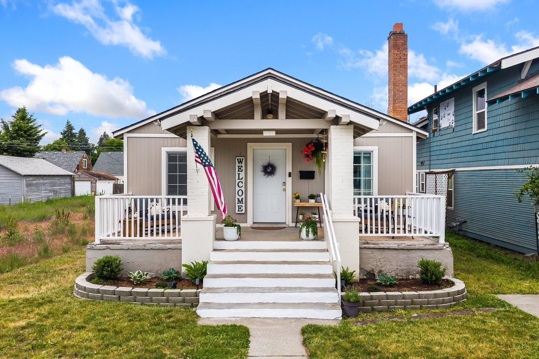 2621 West Sharp Avenue Spokane, WA 99201 - Photo 1 of 32
