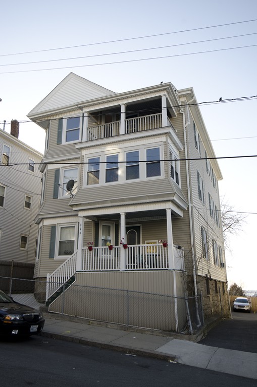 181 Diman Street Fall River, MA 02721 - Photo 3 of 12