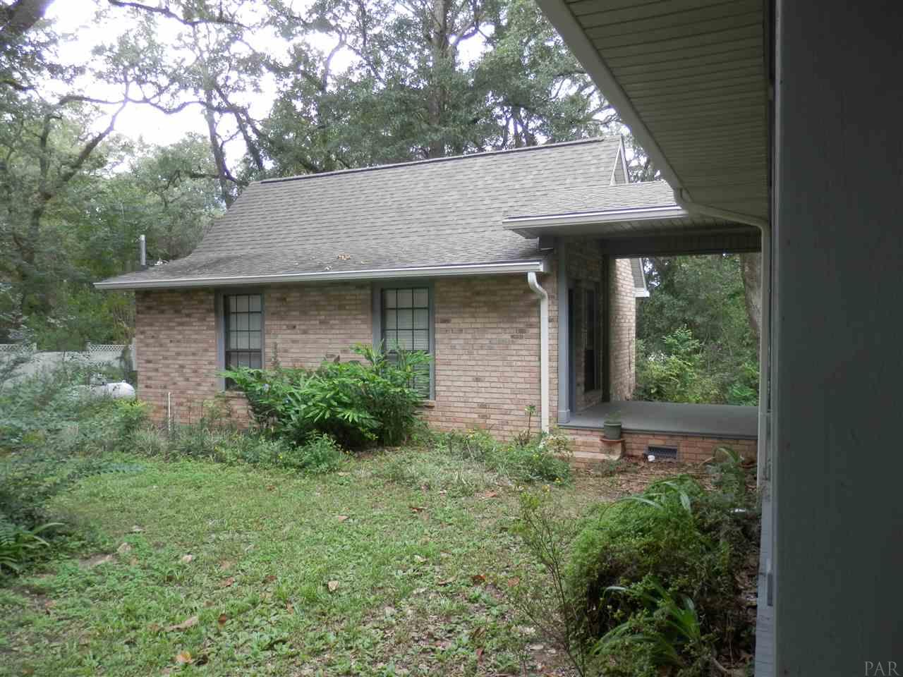 1760 West Kingsfield Road Cantonment, FL 32533 - Photo 4 of 47 Gallery Image 4
