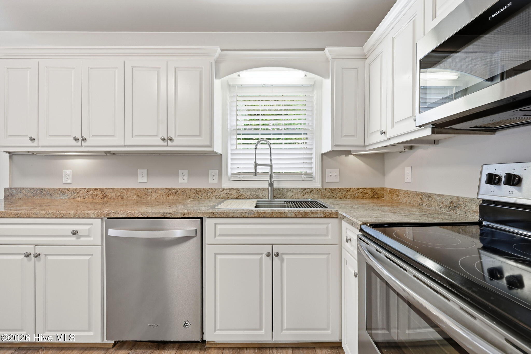 700 Robin Road Morehead City, NC 28557 - Photo 13 of 41 Kitchen