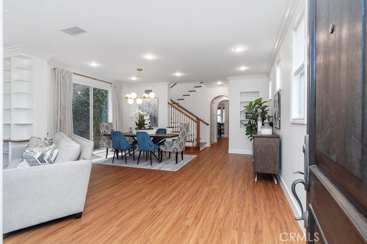 309 Flint Avenue Long Beach, CA 90814 - Photo 3 of 37 a living room with furniture and wooden floor