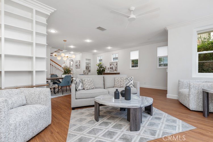 309 Flint Avenue Long Beach, CA 90814 - Photo 5 of 37 a living room with furniture and a wooden floor