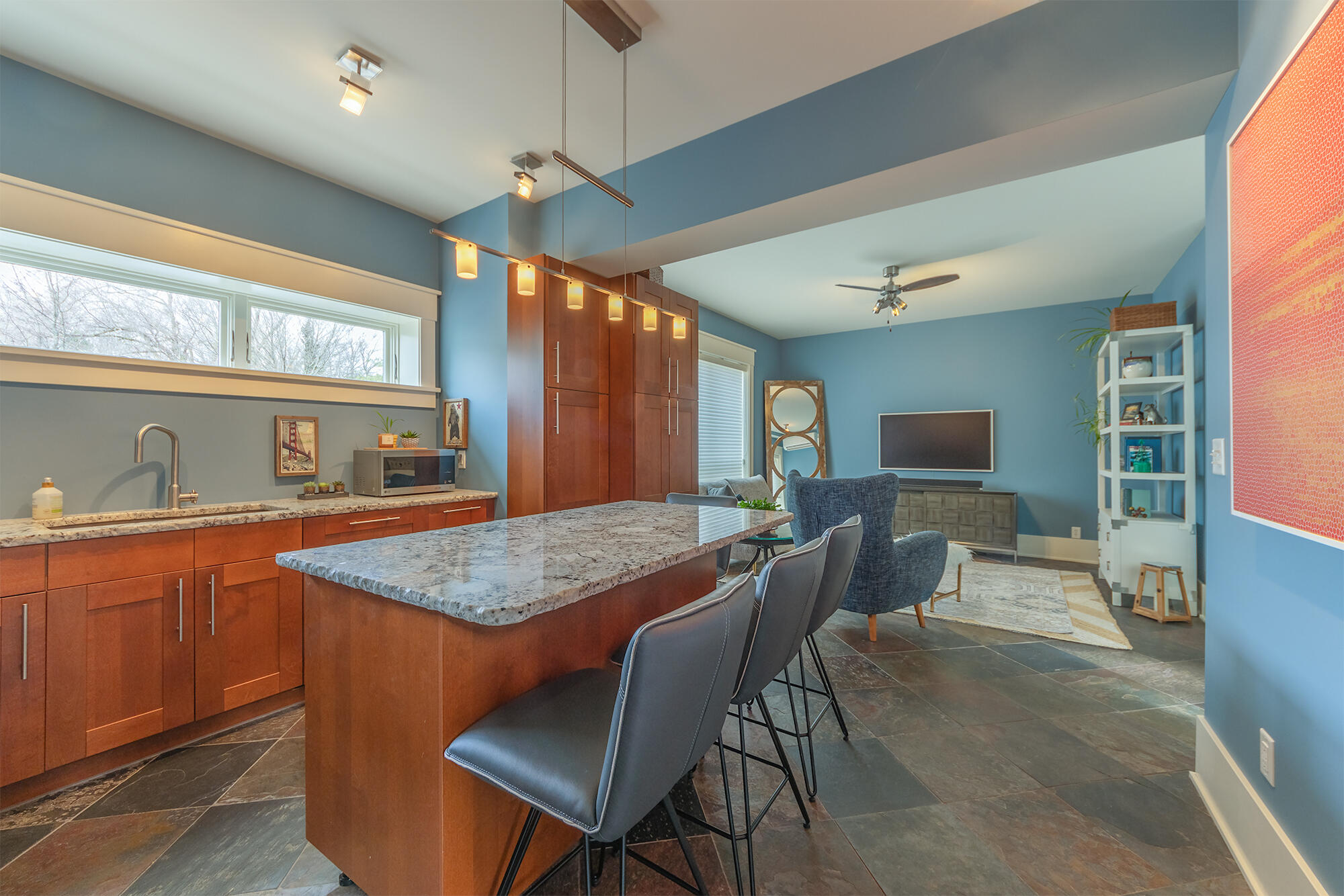 29 North Spring Street, Unit 7 Douglas, MI 49406 - Photo 6 of 18 Spring_St_27_Unit_7_09