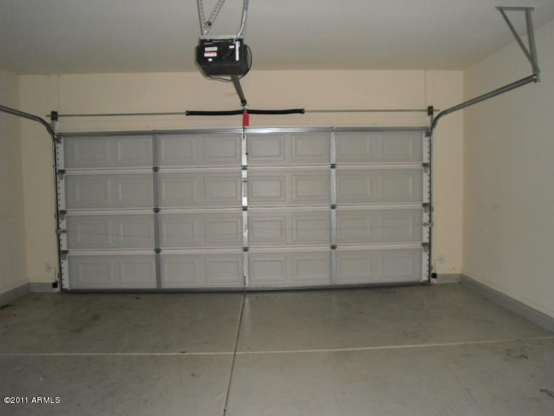8917 West Cordes Road Tolleson, AZ 85353 - Photo 23 of 25 Garage