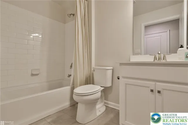 $565,000 | 8012 Century Boulevard, Breinigsville, PA 18031