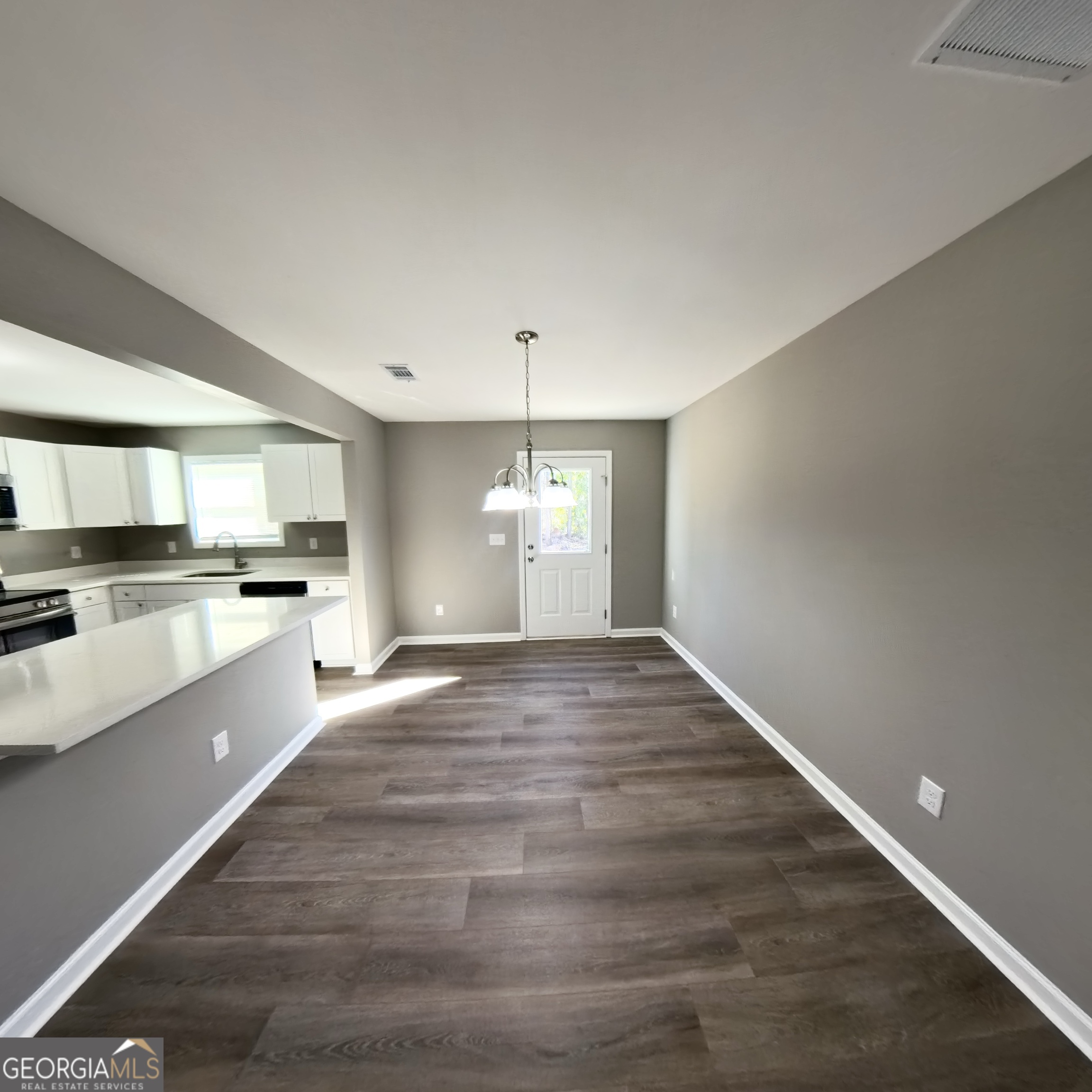 214 Vine Street Monroe, GA 30655 - Photo 4 of 29