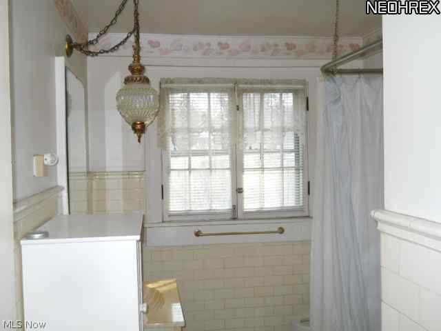 2158 Westminster Road Cleveland, OH 44118 - Photo 8 of 9 Gallery Image 8