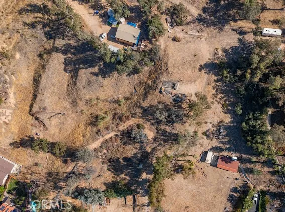 a view of outside area