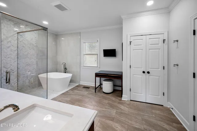 $999,750 | 8829 Rosemont Boulevard, Knoxville, TN 37923