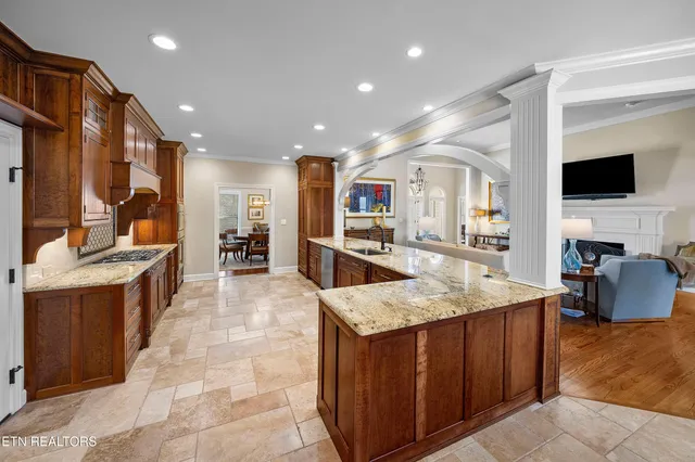 $999,750 | 8829 Rosemont Boulevard, Knoxville, TN 37923