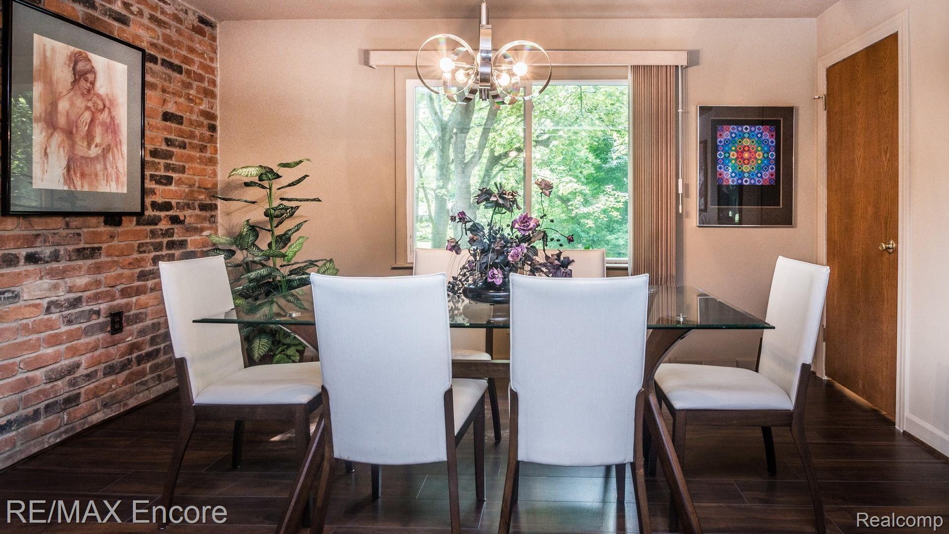 1177 Burnham Road Bloomfield Hills, MI 48304 - Photo 32 of 75 049_47.jpg