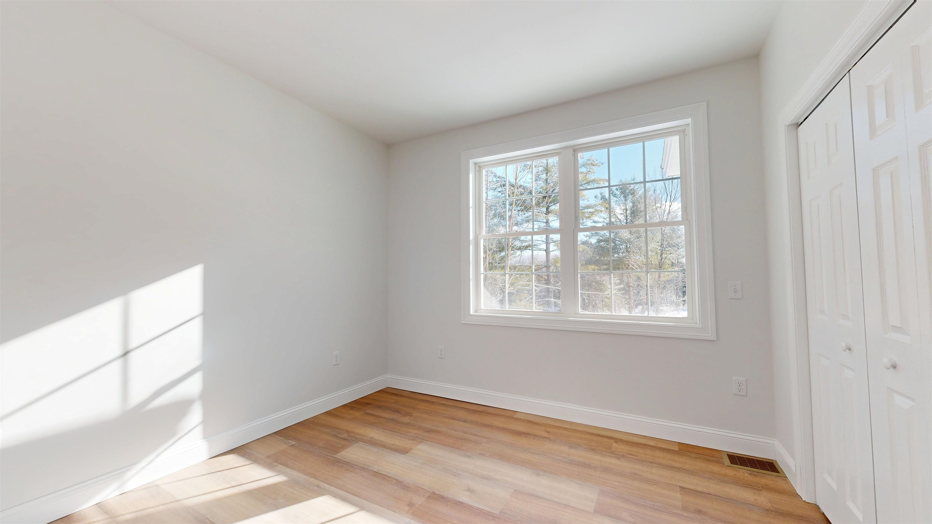 236 Leos Lane Georgia, VT 05478 - Photo 12 of 26