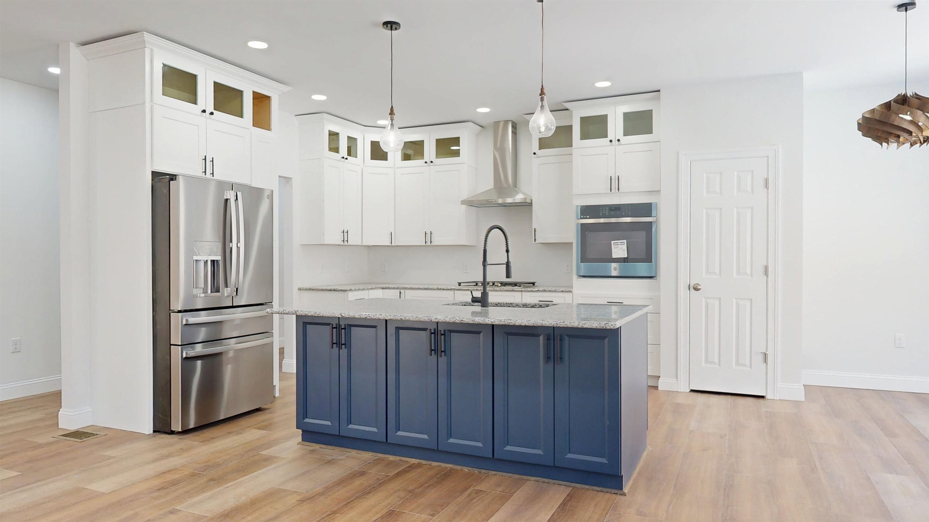 236 Leos Lane Georgia, VT 05478 - Photo 2 of 26