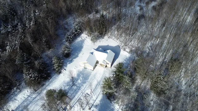 $749,000 | 236 Leos Lane, Georgia, VT 05478