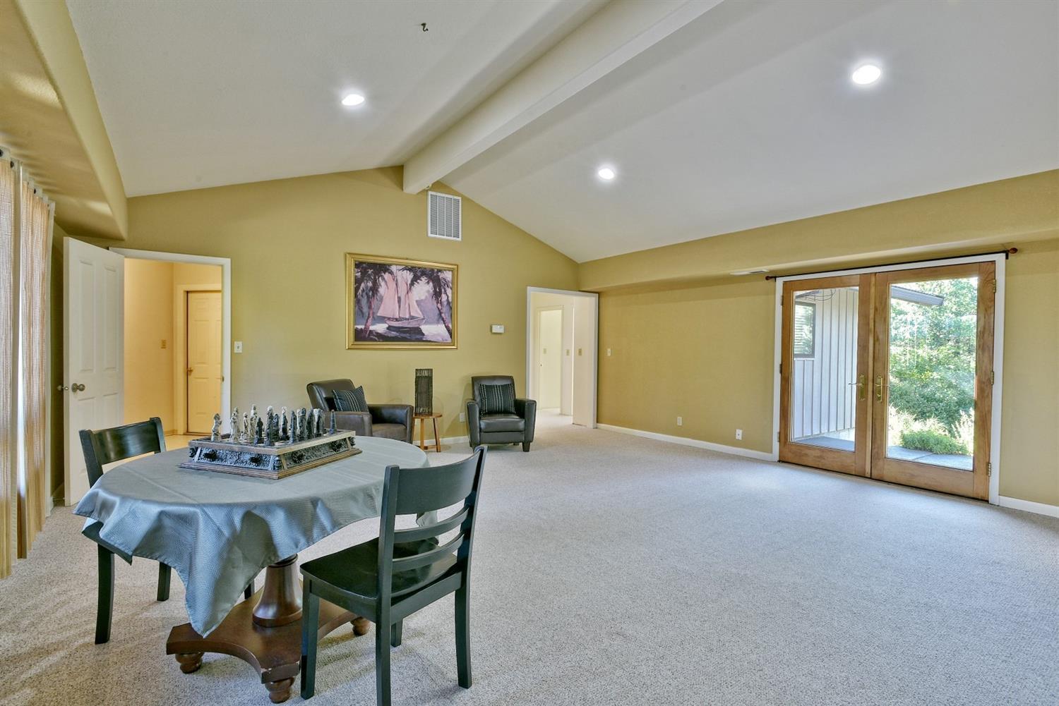 2948 Hillcrest Road Medford, OR 97504 - Photo 27 of 35 Additional Photo