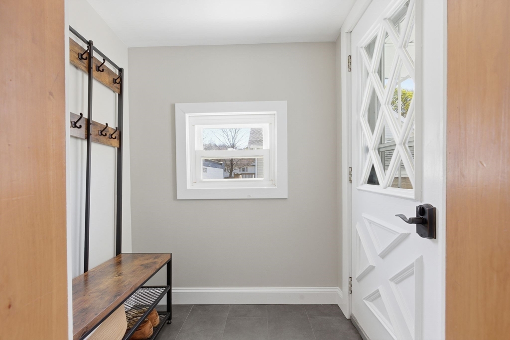 7 Maple Street, Unit 7 Reading, MA 01867 - Photo 30 of 40