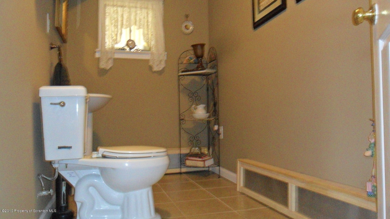1388 Fairview Road Clarks Summit, PA 18411 - Photo 9 of 26 Gallery Image 9