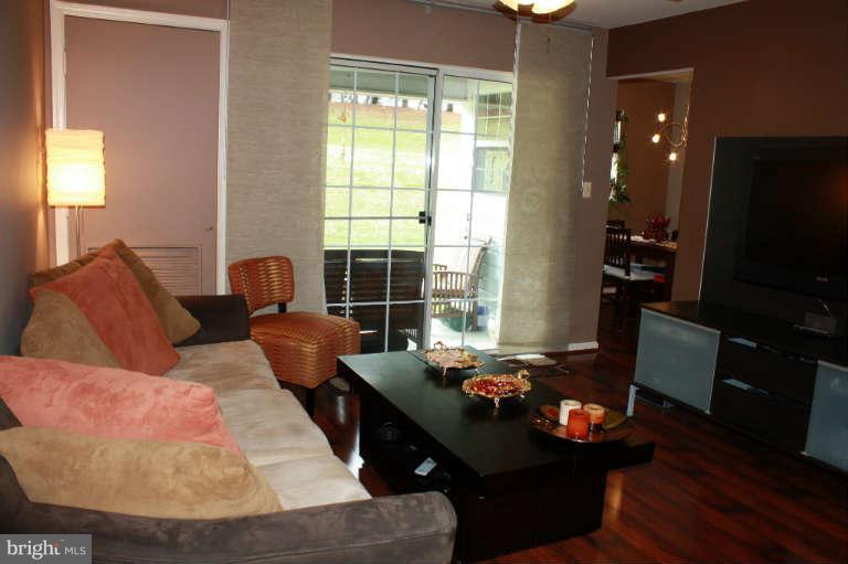 8337 Montgomery Run Road, Unit B Ellicott City, MD 21043 - Photo 16 of 28 Living Room