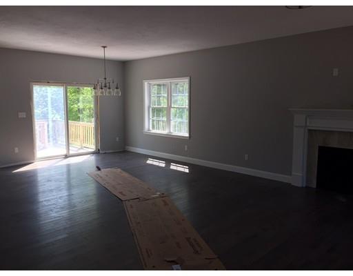 13 Ridge Street Berkley, MA 02779 - Photo 4 of 13 Gallery Image 4