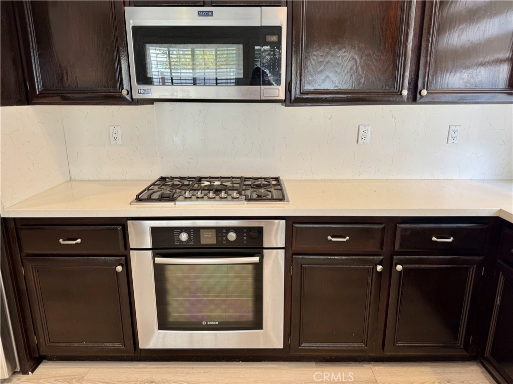 62 Northern Pine Loop Aliso Viejo, CA 92656 - Photo 9 of 27 a view of a washer and dryer