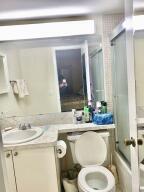 1050 Cornwall C Boca Raton, FL 33434 - Photo 12 of 27 Master Bathroom