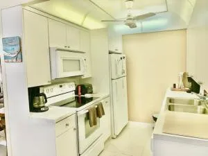 $1,300 | 1050 Cornwall C, Boca Raton, FL 33434