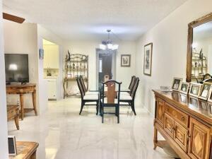 1050 Cornwall C Boca Raton, FL 33434 - Photo 5 of 27 Dining Area