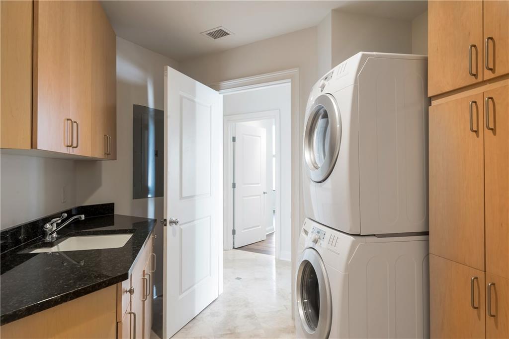 2828 Peachtree Road Northwest, Unit 1903 Atlanta, GA 30305 - Photo 23 of 37