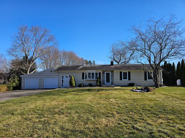 $3,600 | 11 Brookfield Drive, Shelton, CT 06484