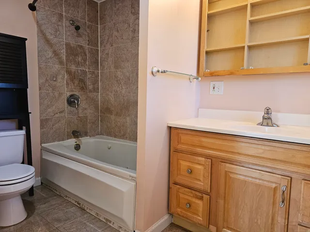 $3,600 | 11 Brookfield Drive, Shelton, CT 06484