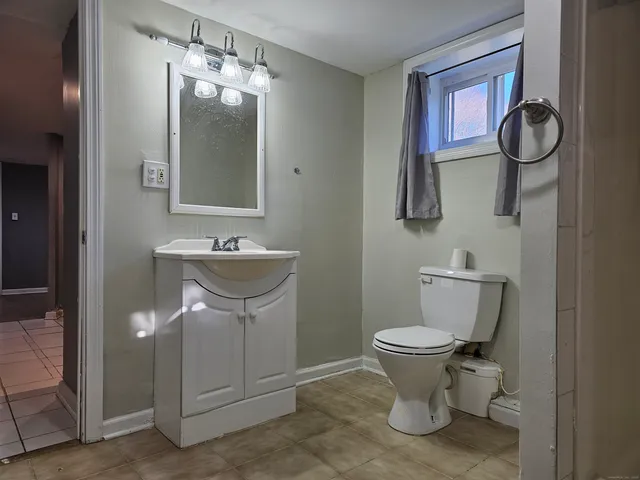 $3,600 | 11 Brookfield Drive, Shelton, CT 06484