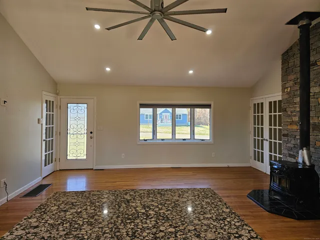 $3,600 | 11 Brookfield Drive, Shelton, CT 06484