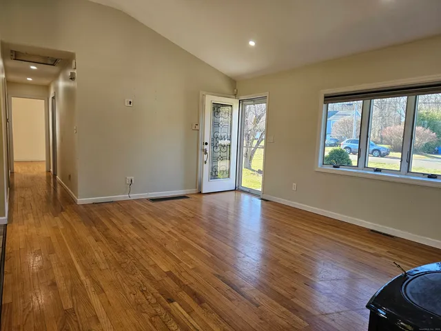 $3,600 | 11 Brookfield Drive, Shelton, CT 06484