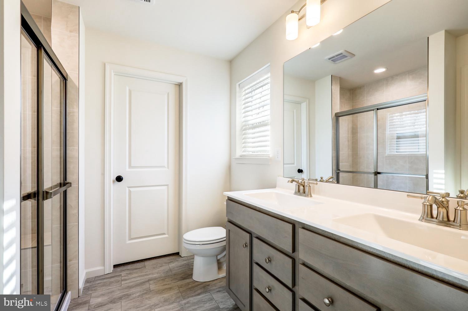 158 Leary Road Honey Brook, PA 19344 - Photo 29 of 41 Owners Suite Bath