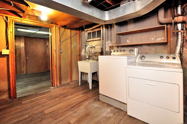 $3,800 | 19 Seneca Road, West Hartford, CT 06117