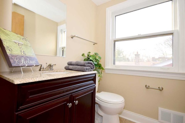 1432 Potter Road Park Ridge, IL 60068 - Photo 14 of 17 Gallery Image 14