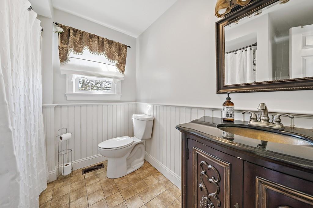 34 Regatta Road Weymouth, MA 02191 - Photo 14 of 33 Gallery Image 14