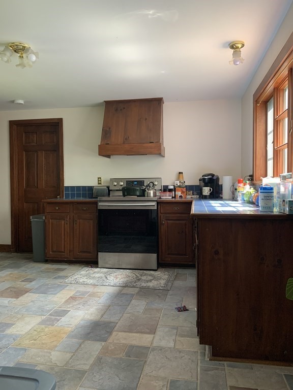 56 Mountain Road Erving, MA 01344 - Photo 4 of 33 Gallery Image 4
