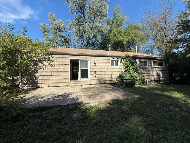 $114,900 | 8605 East 114th Street, Kansas City, MO 64134