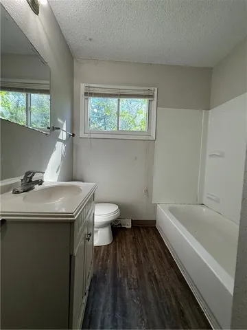 $114,900 | 8605 East 114th Street, Kansas City, MO 64134