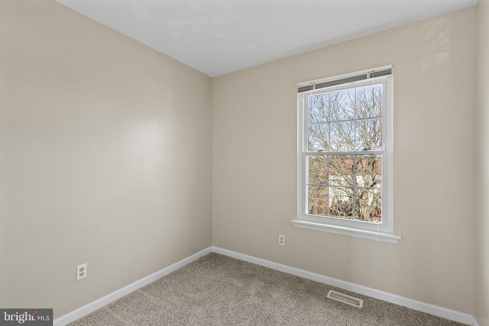 322 Overlea Place Abingdon, MD 21009 - Photo 11 of 27 an empty room with windows