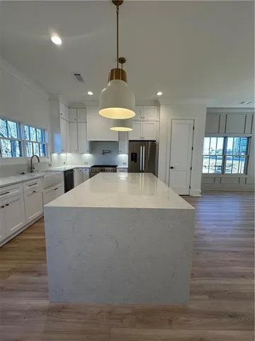 $689,000 | 337 Sugarview Road, Sugar Hill, GA 30518