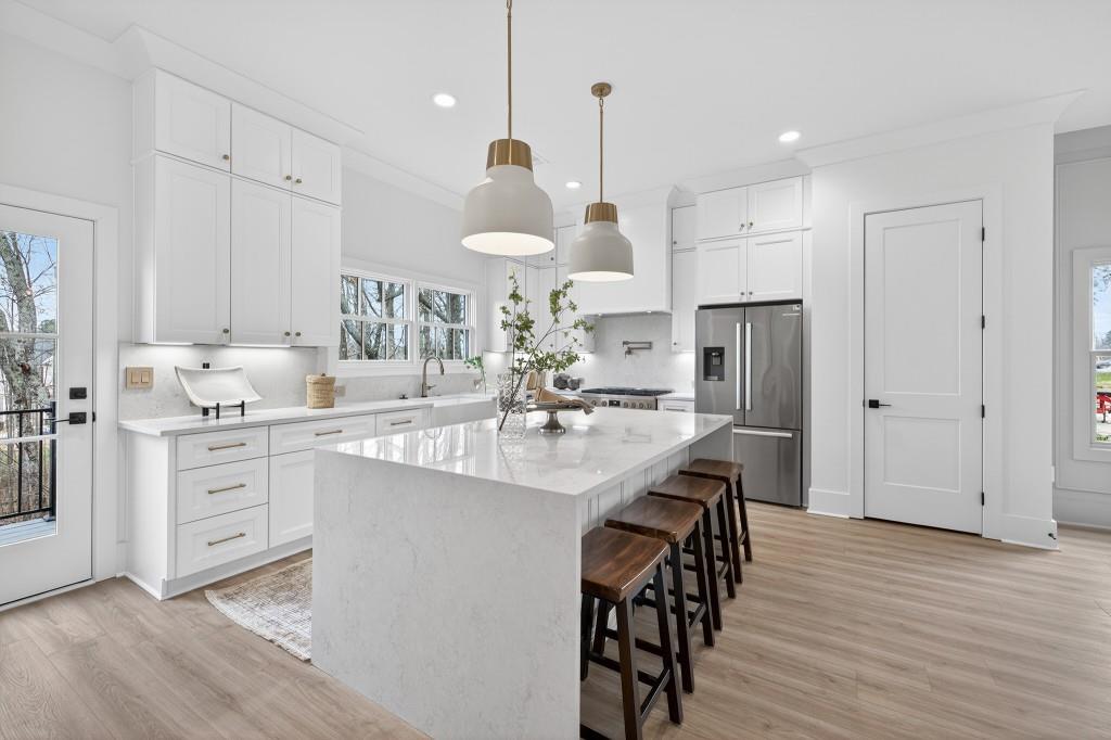 337 Sugarview Road Sugar Hill, GA 30518 - Photo 10 of 58