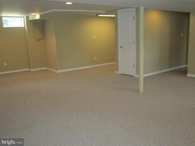 3416 Janvale Road Baltimore, MD 21244 - Photo 7 of 30 Family Room
